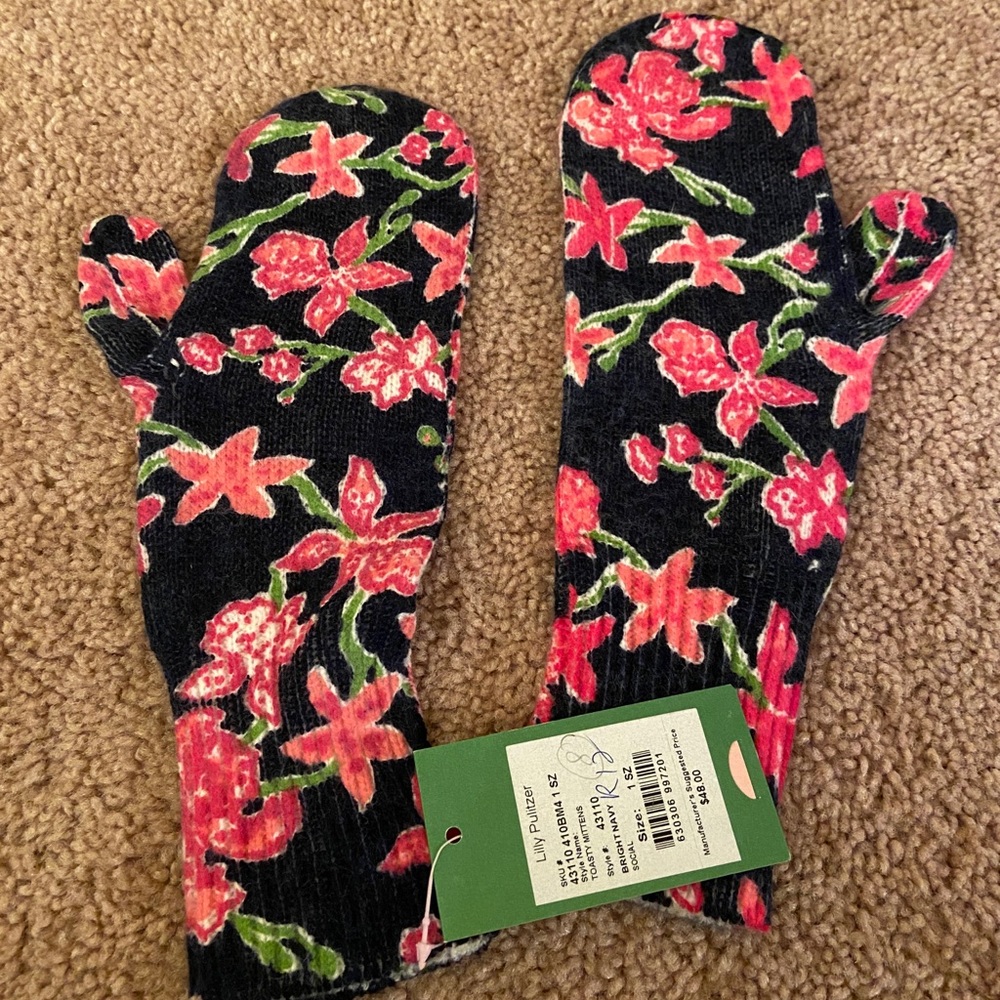 NWT Lilly Pulitzer Toasty Knit Mittens